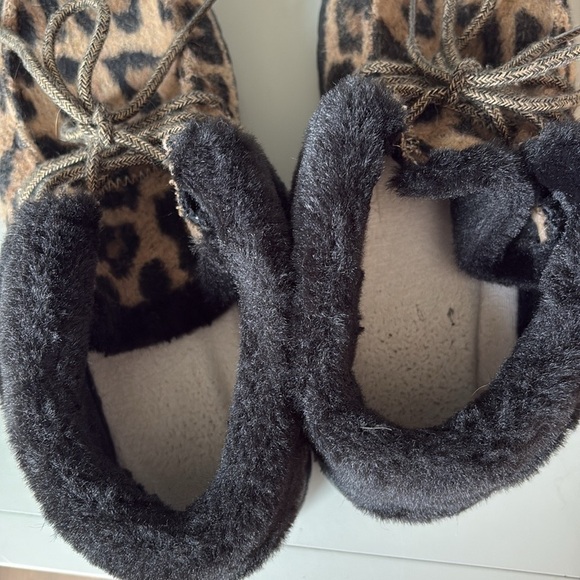 HEY DUDE BRITT LEOPARD NUT WOMEN’S Booties Size 7 - Picture 5 of 8